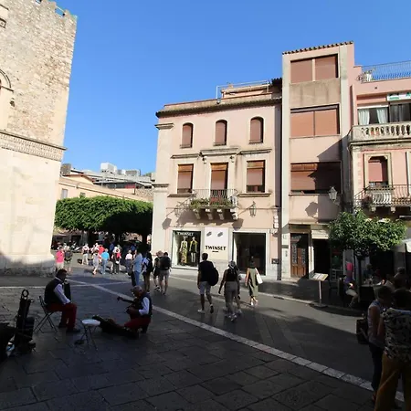 C'est La Vie * Taormina