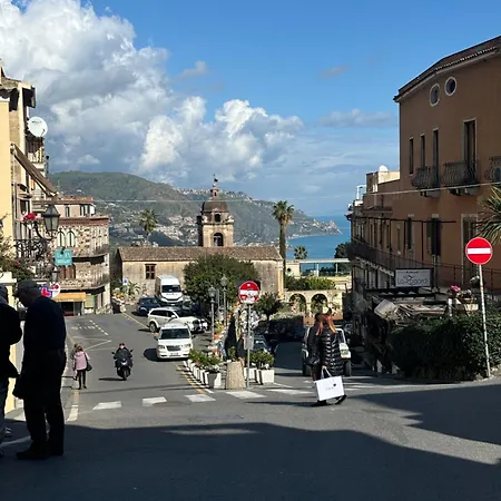 C'est La Vie * Taormina