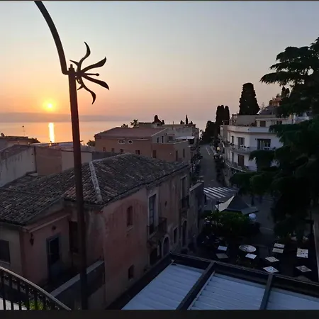 C'est La Vie Taormina