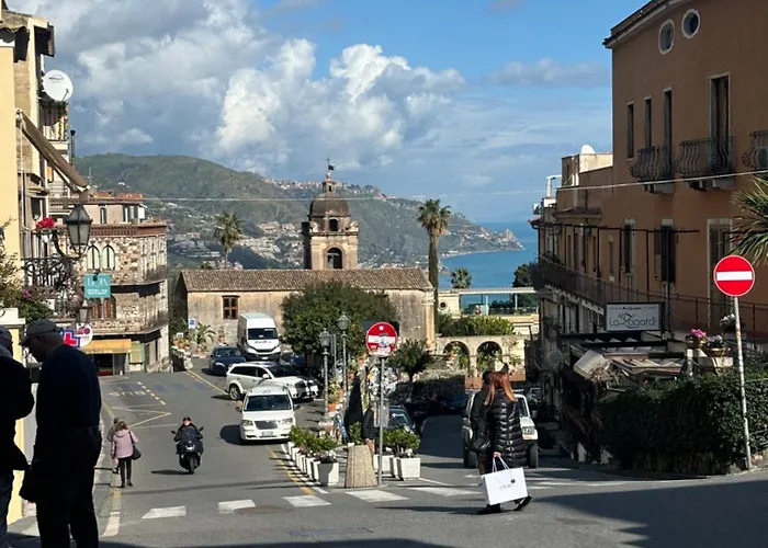 C'est La Vie * Taormina